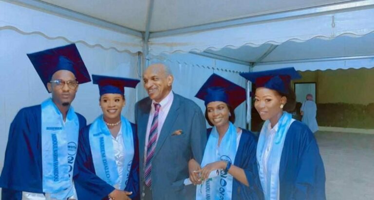 estim-ceremonie-graduation-2023-2